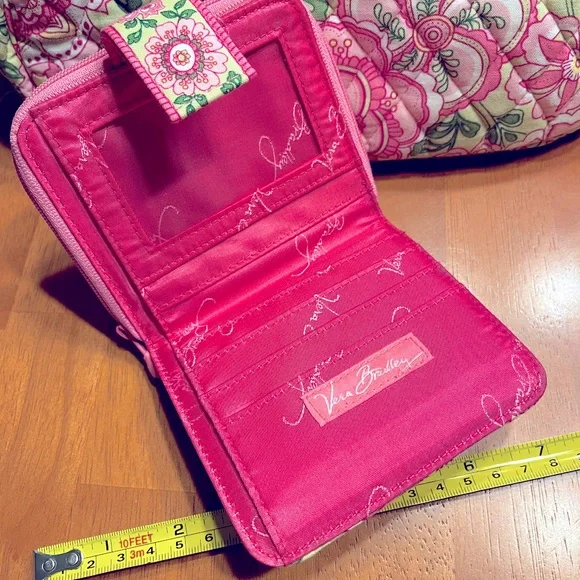 Vera Bradley Pink Bag and Mini Wallet Set.  All new with original gift bag. - Picture 8 of 12